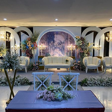 Utc Hotel Semarang Dış mekan fotoğraf