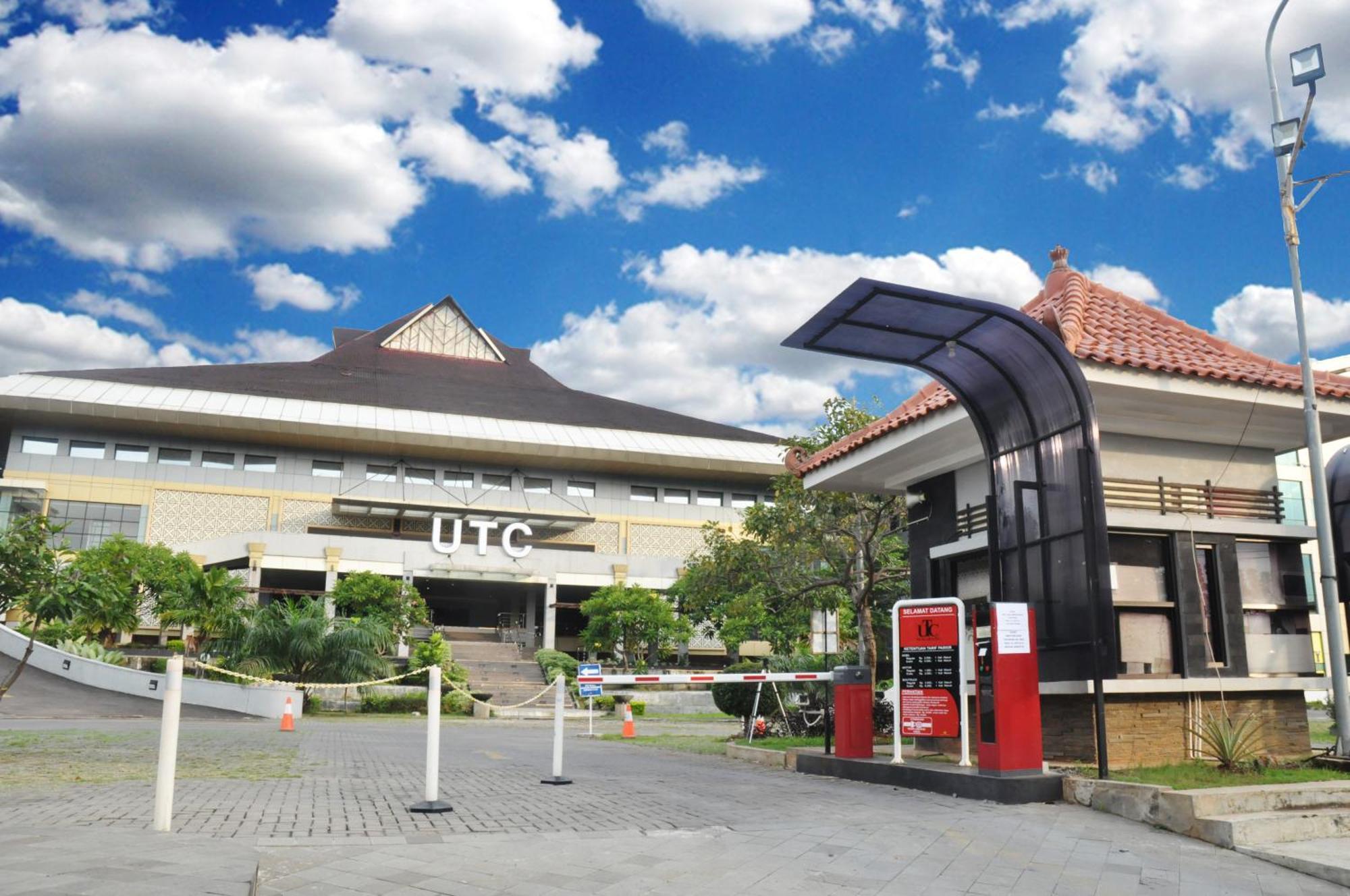 Utc Hotel Semarang Dış mekan fotoğraf
