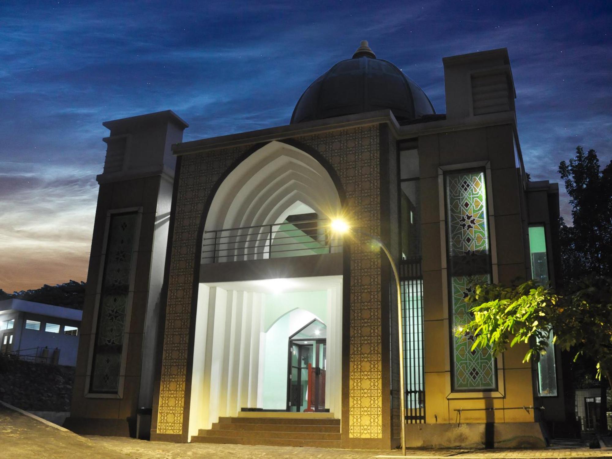 Utc Hotel Semarang Dış mekan fotoğraf