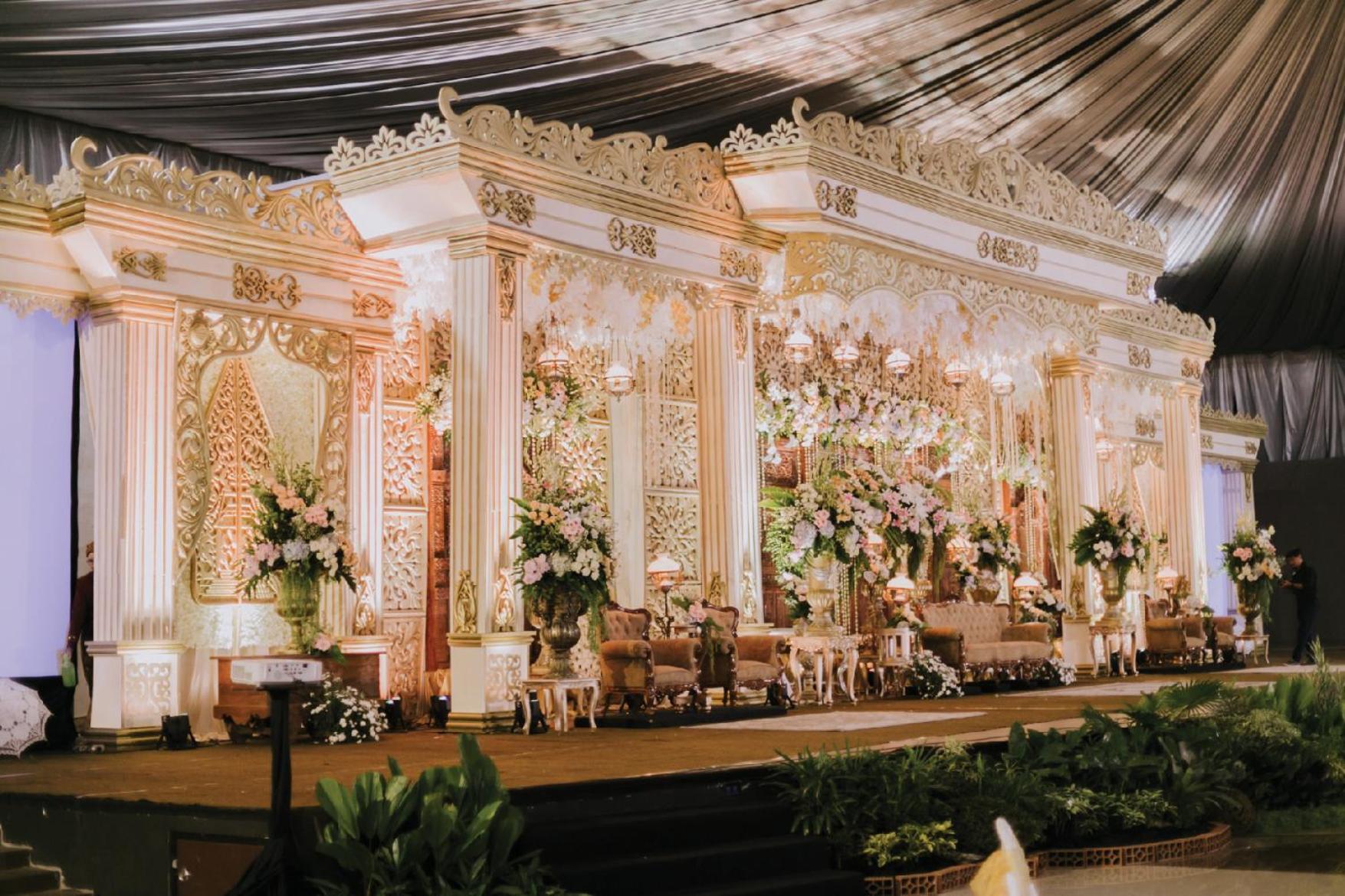 Utc Hotel Semarang Dış mekan fotoğraf