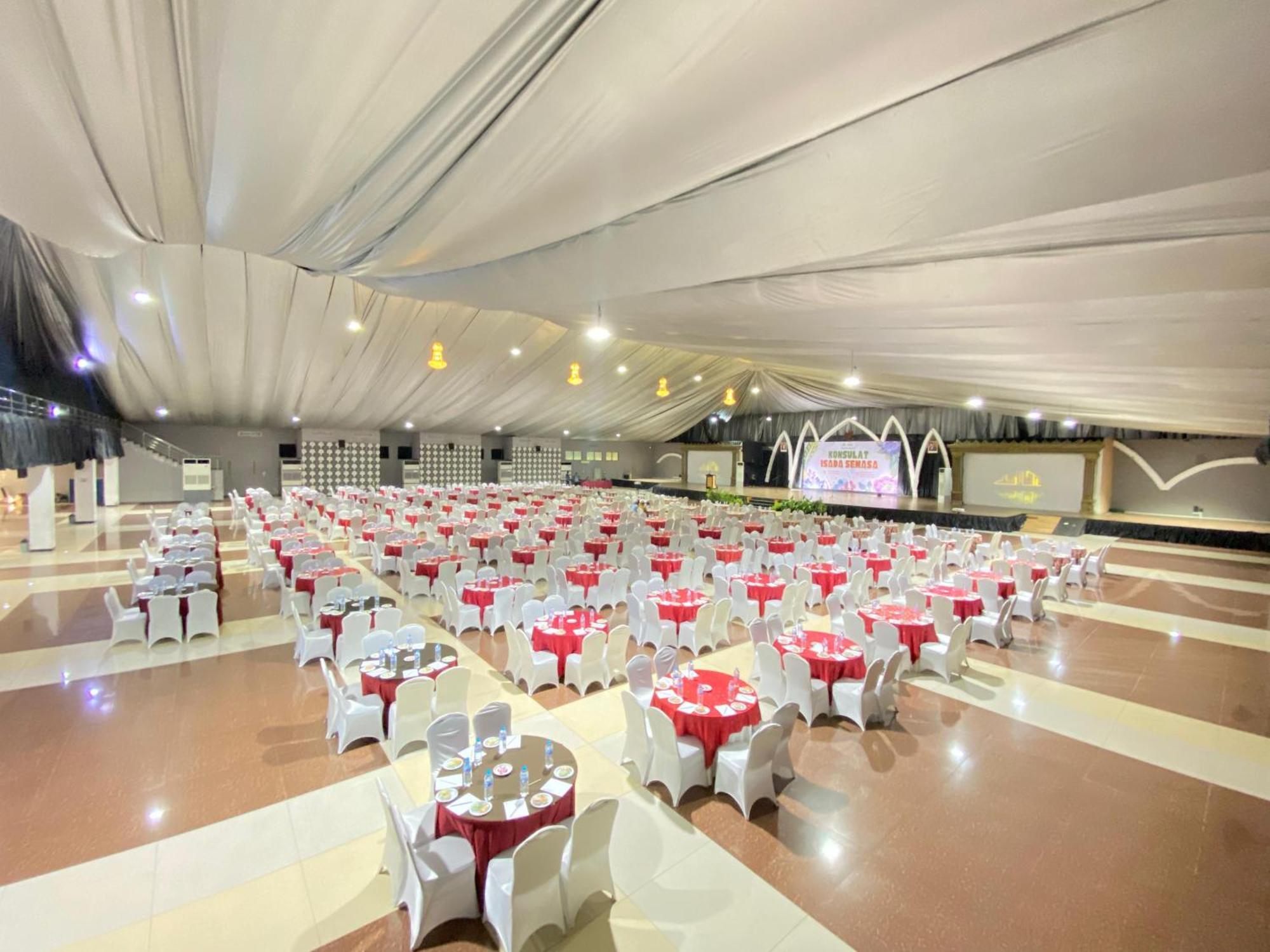 Utc Hotel Semarang Dış mekan fotoğraf