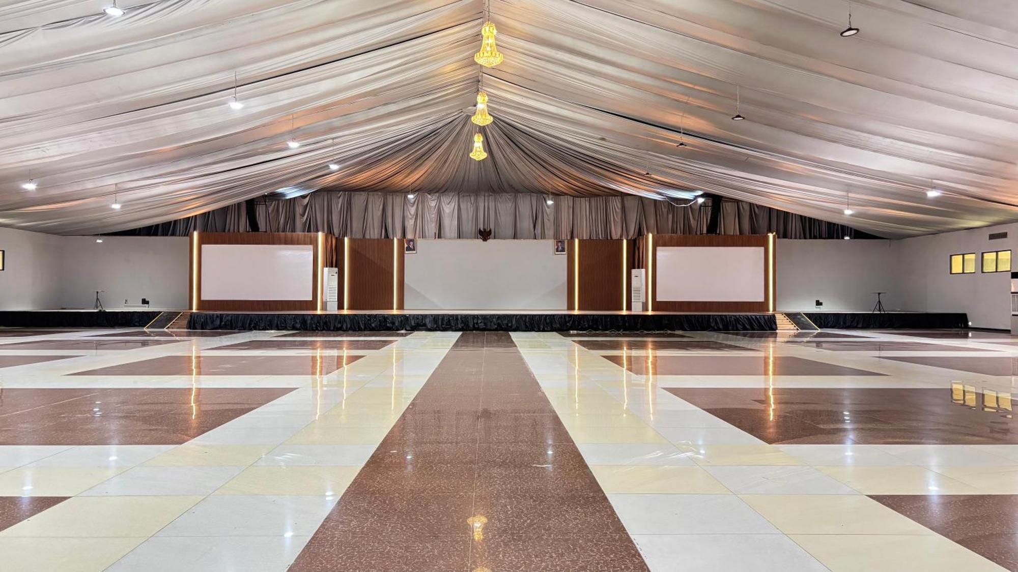 Utc Hotel Semarang Dış mekan fotoğraf