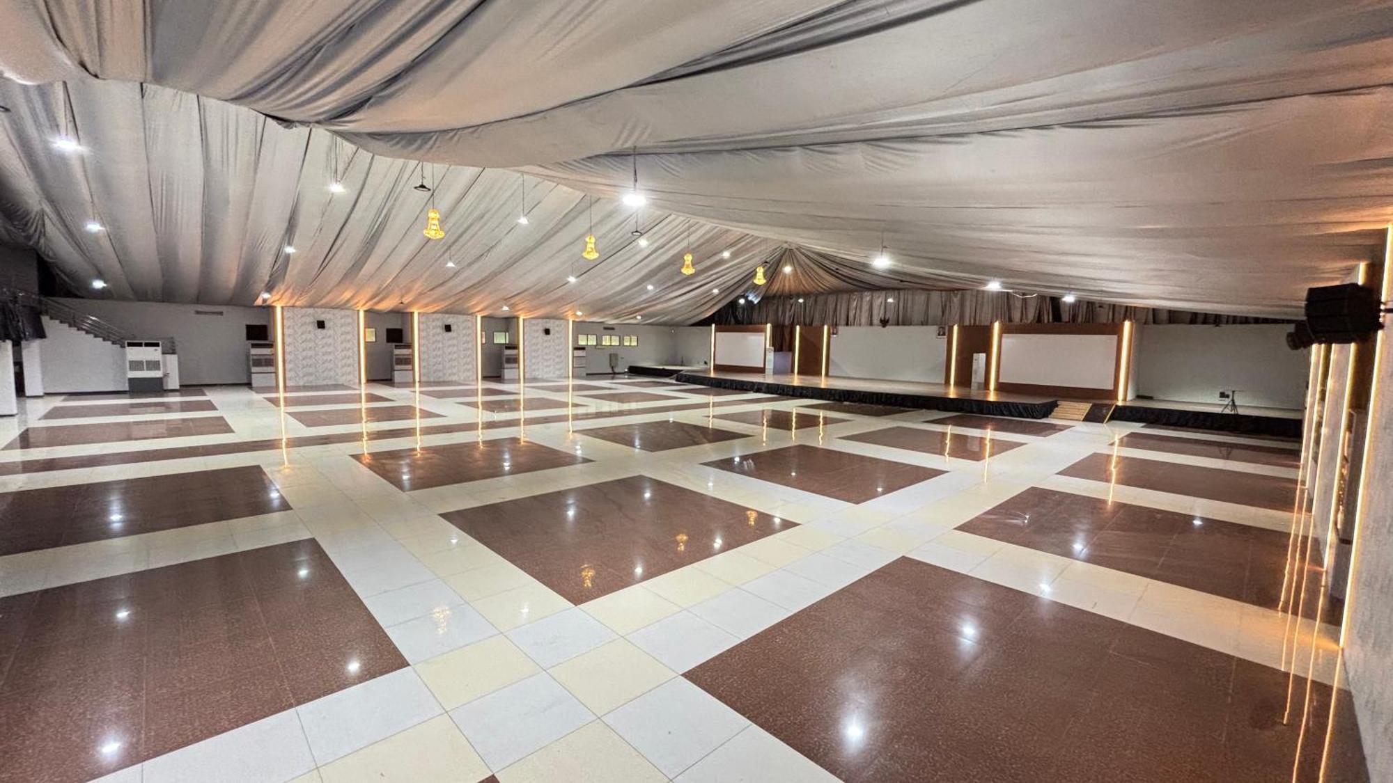 Utc Hotel Semarang Dış mekan fotoğraf