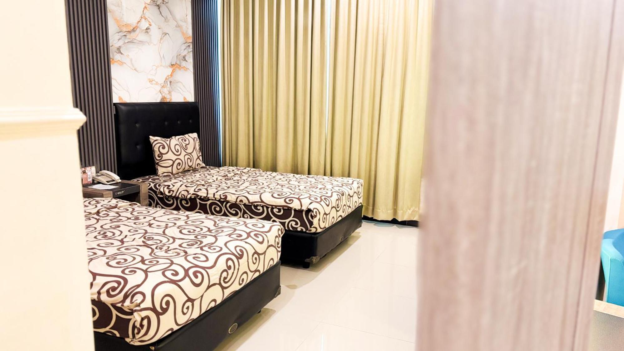 Utc Hotel Semarang Dış mekan fotoğraf